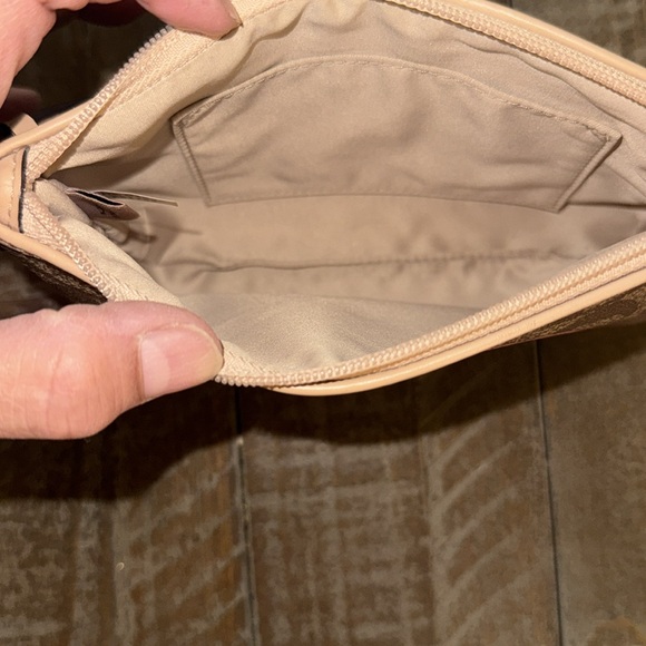 NWOT, Coach signature khaki / red Coach logo wristlet. - Picture 7 of 7